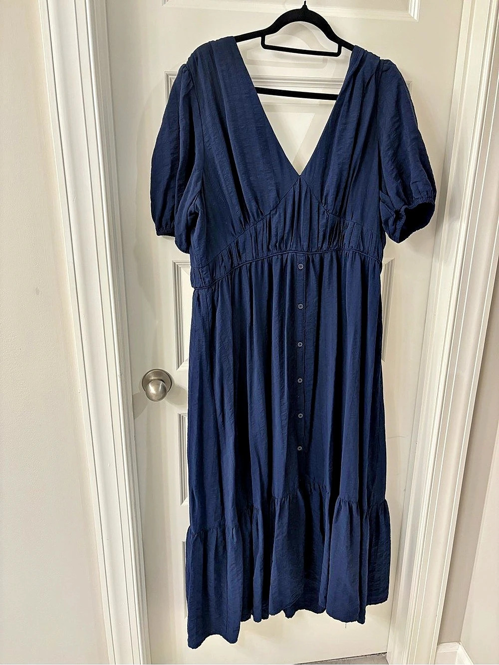 LOFT Puff Sleeve Tiered Midi Dress Navy Size 16